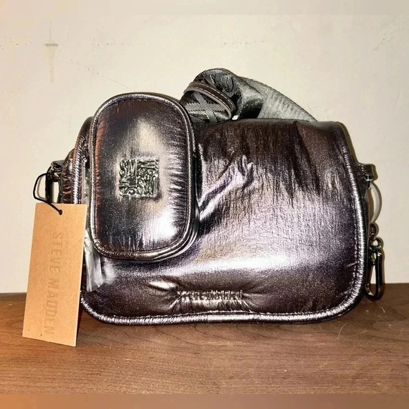 NWTS STEVE MADDEN BHOLLI METALLIC GUNMETAL PUFFER CROSSBODY WITH ACCESSORY POUCH - Picture 1 of 14